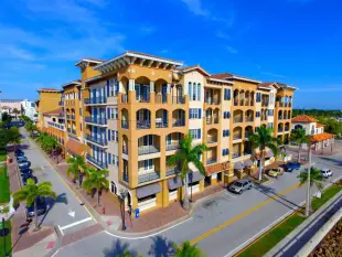 midelis office renaissance center